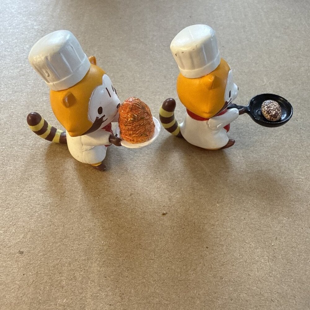 2 Puchi Rascal Raccoon Happy Travel HAWAII -1.5" Mini Figure - Picture 2 of 6